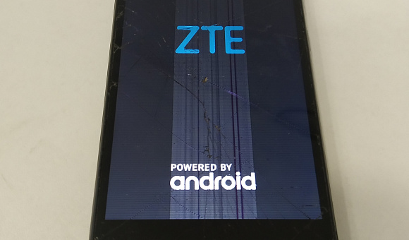 Мобильный телефон ZTE Blade A520