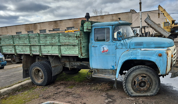 ZIL 130, 1981 ZIL 130, 1981