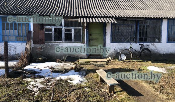 Трехкомнатная квартира в п. Садовый (Пинский район), площадью 48.5 м²