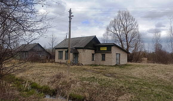 Здание магазина «Берёзка» в гп Езерище (Городокский район), площадью 103.4 м² Здание магазина «Берёзка» в гп Езерище (Городокский район), площадью 103.4 м²