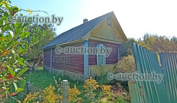 1/2 доля в праве собственности садовый дом в СТ "Солнечное" (Смолевичский район), площадью 50.8м²