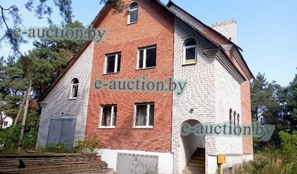 Незавершенное законсервированное капитальное строение в г. Бресте, площадью 370.6 м²