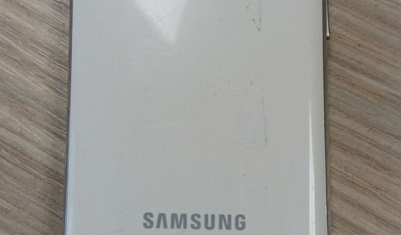 Мобильный телефон Samsung GT-S5260