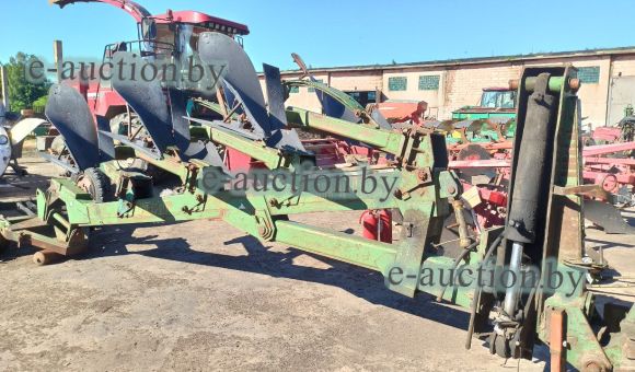 Плуг навесной оборотный ППО-4-40