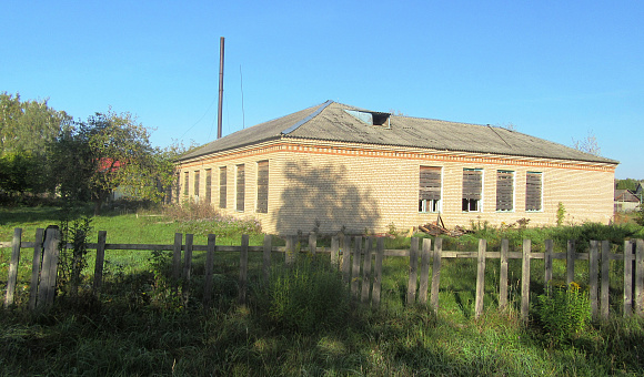 Здание школы в д. Логовище (Дзержинский район), площадью 804.6 м²