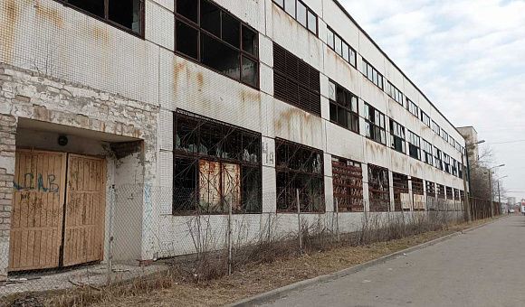 Здание учебно-курсового комбината в г. Речице, площадью 4084м² Здание учебно-курсового комбината в г. Речице, площадью 4084м²