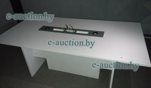 Стол офисный с электрической подводкой №6