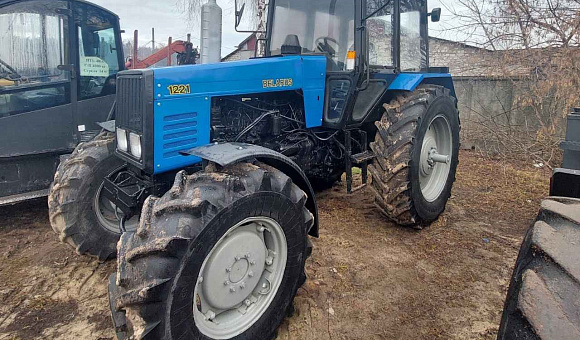 Беларус 1221, 2003 Беларус 1221, 2003