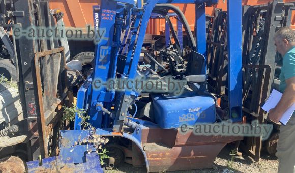 Автопогрузчик HELLI CPCD15