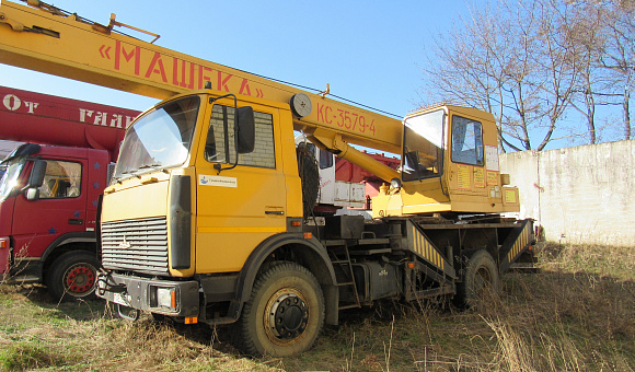 Грузовой специальный автокран КС 3579-4 на базе МАЗ 533702, 2011 Грузовой специальный автокран КС 3579-4 на базе МАЗ 533702, 2011