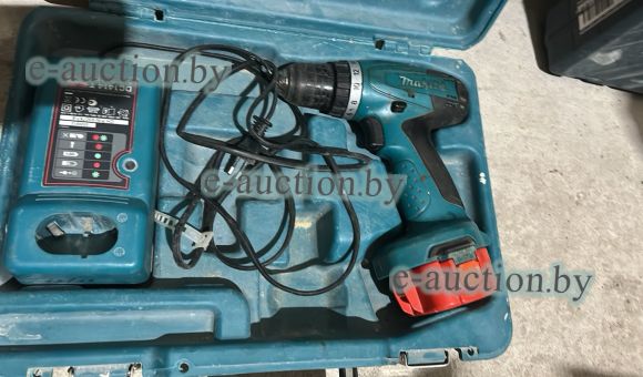 Шуруповерт Makita