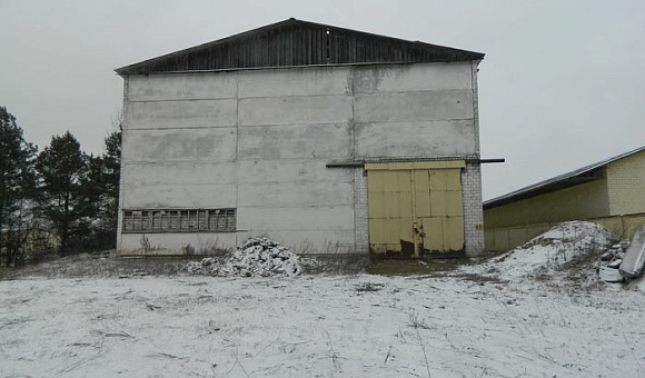 Здание склада сельскохозяйственной техники вблизи д. Старина (Смолевичский район), площадью 868.2 м²