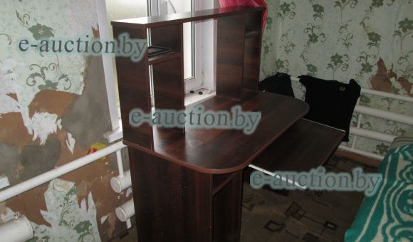 Стол компьютерный