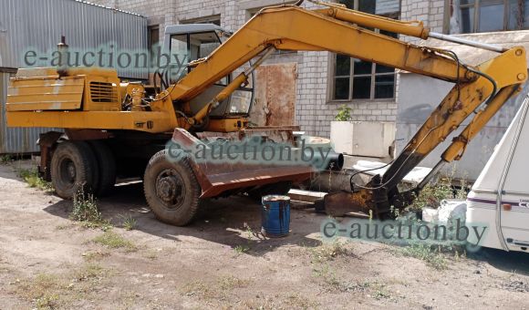 Экскаватор ЭО 3323, 1990