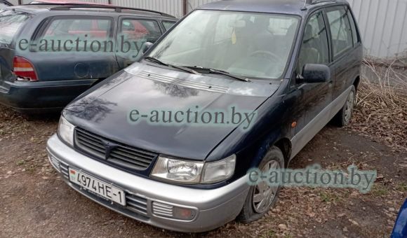 Mitsubishi Space Runner, 1997