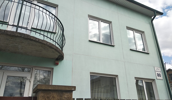 1/4 доля в праве собственности на жилой дом в г. Минске, площадью 681.7 м²