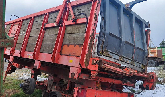 Разбрасыватель органических удобрений URSUS 207, 2010 Разбрасыватель органических удобрений URSUS 207, 2010
