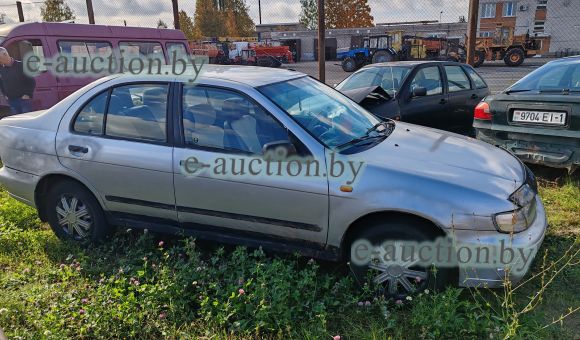 Nissan Almera, 1996