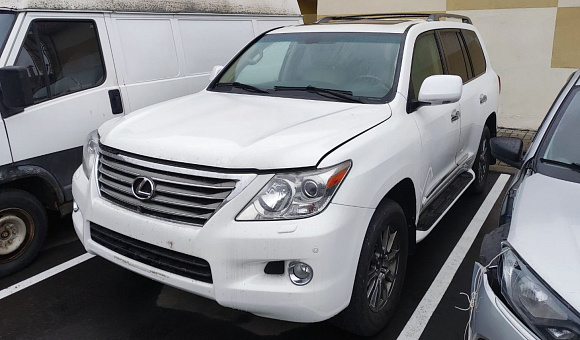 Lexus LX570, 2011