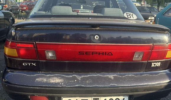 Kia Sephia, 1993