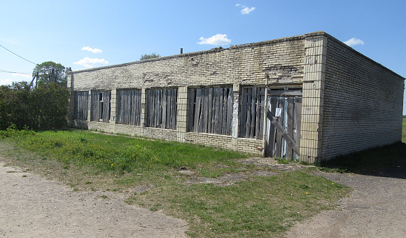 Здание магазина в д. Помошье (Мядельский район), площадью 203.4 м²