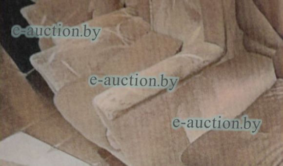 Кресло (розовое с деревянной вставкой)