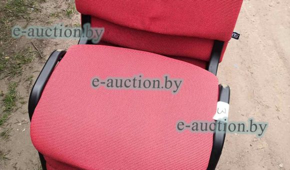 Стул компьютерный красного цвета №3