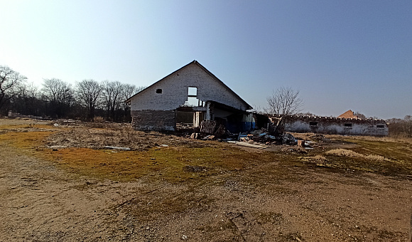 Коровник вблизи д. Шпаковщина (Полоцкий район), площадью 1236.2 м² Коровник вблизи д. Шпаковщина (Полоцкий район), площадью 1236.2 м²