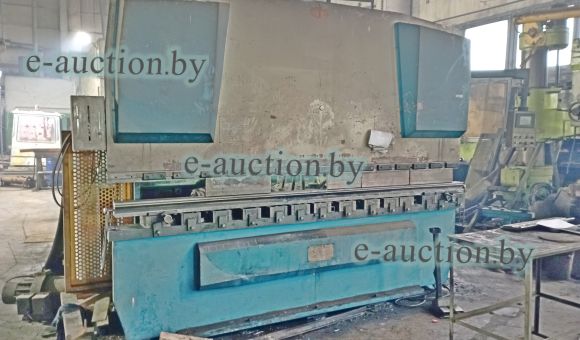 Пресс листогибочный гидравлический 