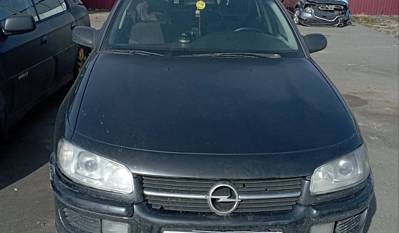 Opel Omega, 1995