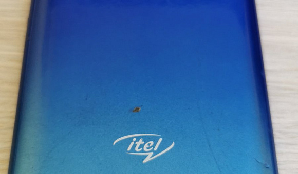 Смартфон Itel L5002 Смартфон Itel L5002
