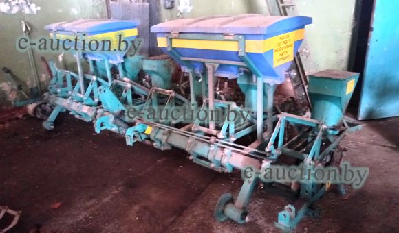 Сеялка кукурузная навесная СКН-62М-01