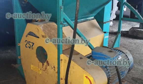 Плющилка влажного зерна ПВЗ-10