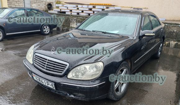 Mercedes-Benz S320, 2001