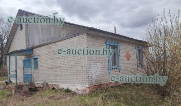 Здание дома механизаторов вблизи д. Ворновка (Кормянский район), площадью 91.2м²