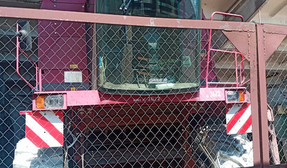 Комбайн зерноуборочный CASE IH E527, 1998 Комбайн зерноуборочный CASE IH E527, 1998
