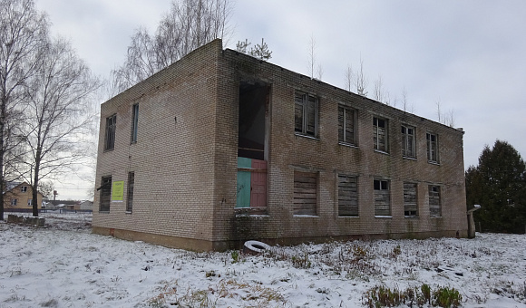 Здание бывшей конторы в п. Новый (Узденский район), площадью 464.4 м²