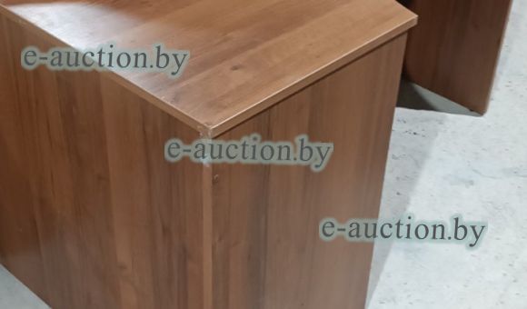 Стол компьютерный