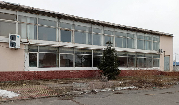 Двухэтажное кирпичное здание столовой в г. Жлобине, площадью 758.3м²