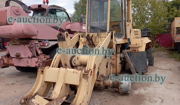 Погрузчик универсальный Амкодор 332C4, 2010