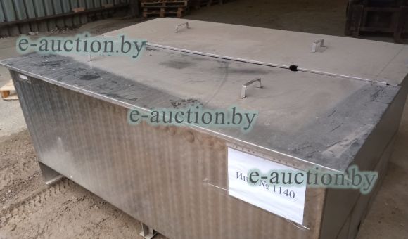 Емкость с прижимом