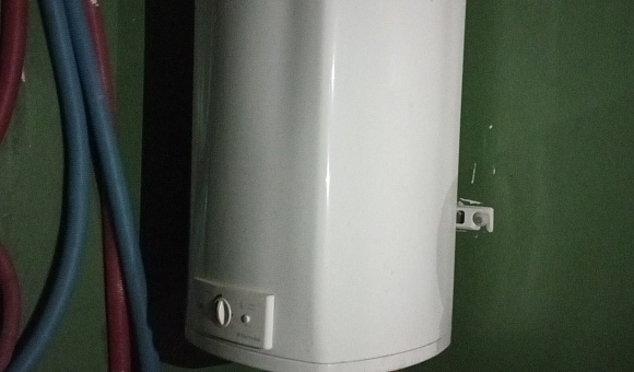 Электроводонагреватель Electrolux EWH 50 SL Электроводонагреватель Electrolux EWH 50 SL