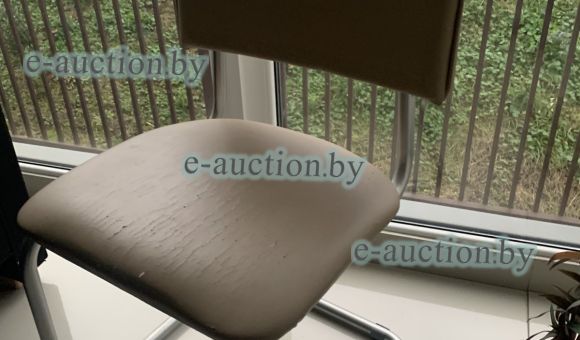 Стул офисный