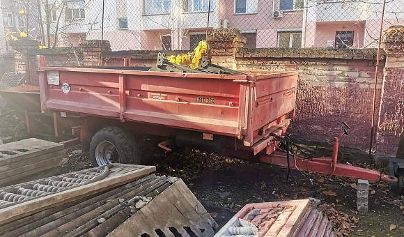 Полуприцеп малогабаритный тракторный ПМТ-330 Полуприцеп малогабаритный тракторный ПМТ-330