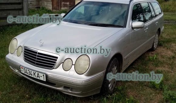 Mercedes-Benz E320, 2002