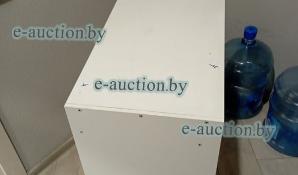 Стол с полкой белого цвета №4