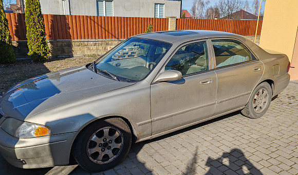 Mazda 626, 2001