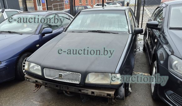 1/2 доля в праве собственности на автомобиль Volvo 440, 1995