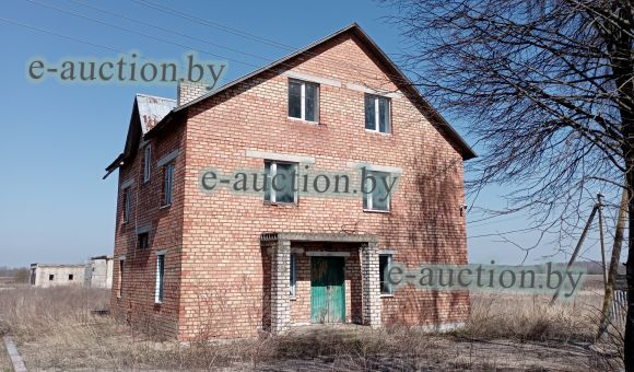 Административно-бытовое здание вблизи д. Мглё (Смолевичский район), площадью 207.8 м²