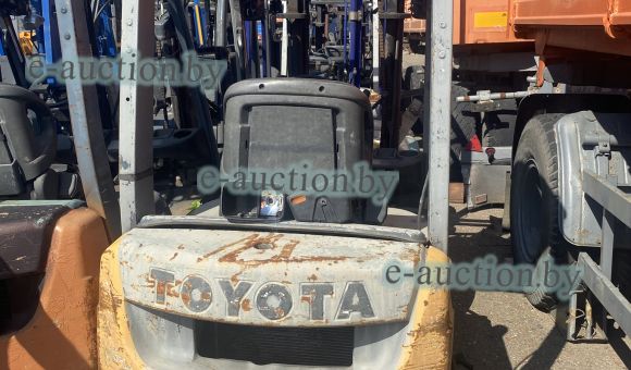 Автопогрузчик Toyota 62-8 FD15